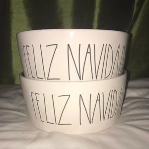 ❤️ 2 Feliz Navidad Rae Dunn XL Bowls / Pet Bowl ❤️